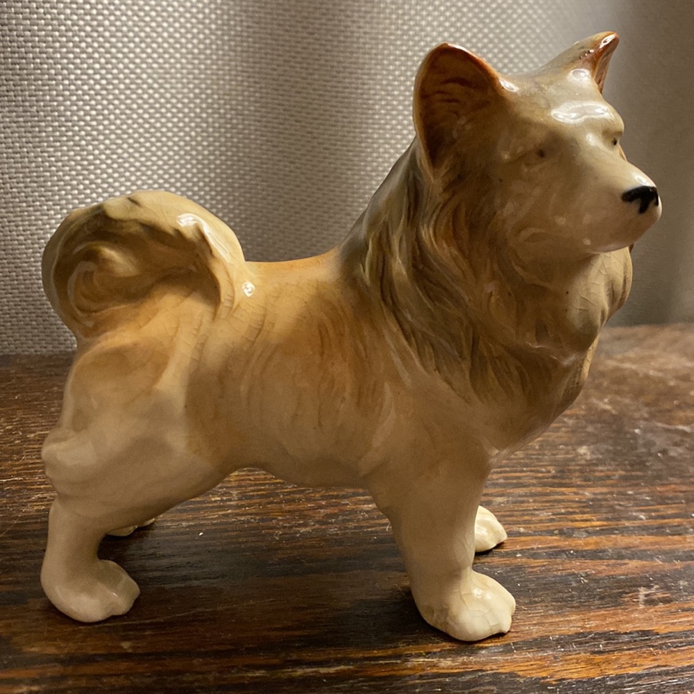 Vintage Akita Dog Figurine